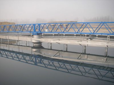 周邊傳動(dòng)刮泥機(jī)